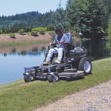 blades in the 1990s, the Oregon® engineers improved mower blades