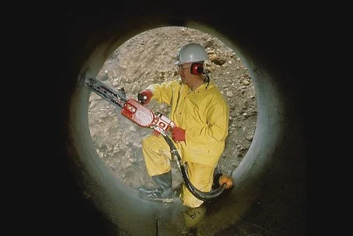 623G, a gasoline-powered saw head